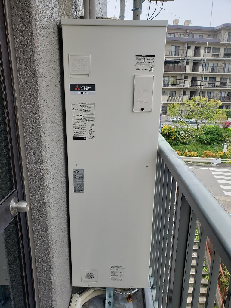 三菱電気温水器　給湯専用 角形200L（防雨タイプ）入替え　兵庫県宝塚市