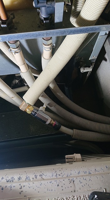 ダイキンエコキュートフルオートEQ37GFCV 給水配管繋ぎ直し