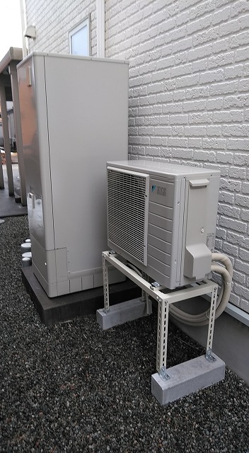 長府電気温水器からダイキンフルオート370Lへ入替え　富山県富山市