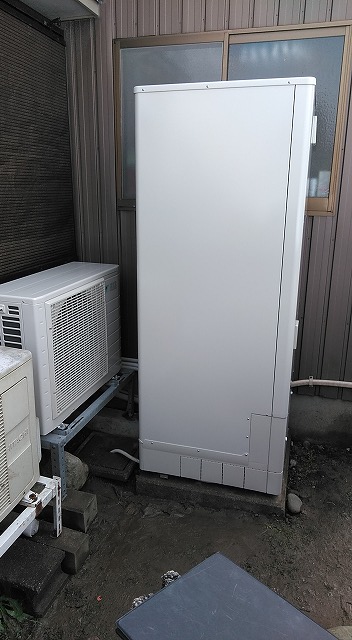三菱エコキュート460Lからダイキンエコキュート370Lへ入替え　富山県富山市