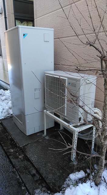 東芝電気温水器からダイキンフルオートへ入替え　富山県高岡市