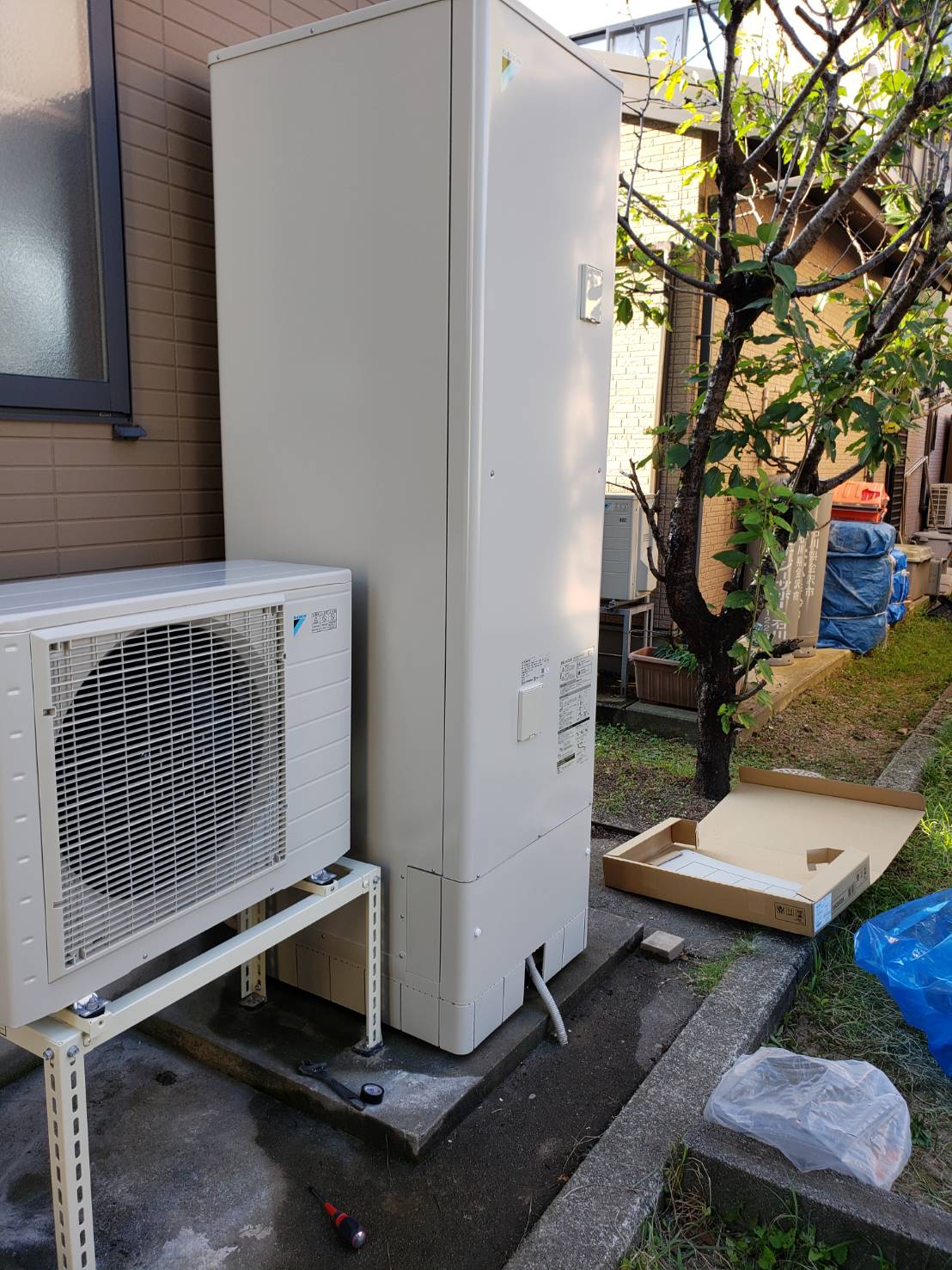 リモコンのパネルが点かなくなった！ 電気温水器→エコキュートへの入替事例をご紹介！【石川県金沢市S様】
